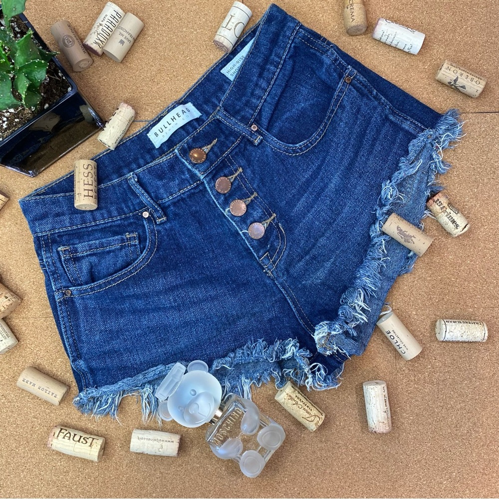 Bullhead high rise shorts